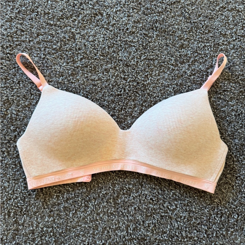 Victorias Secret Body By Victoria Wireless Ribbed Bra